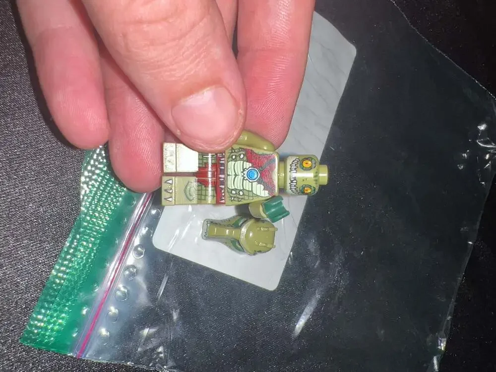 Lego Legends of Chima Crawley Minifigure (loc013) with Crocodile Headgear
